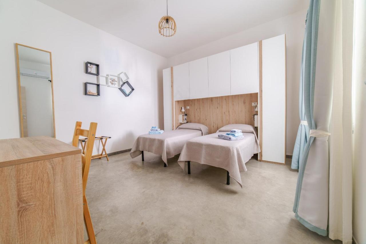 40° Parallelo Guest House Riola Sardo Eksteriør bilde
