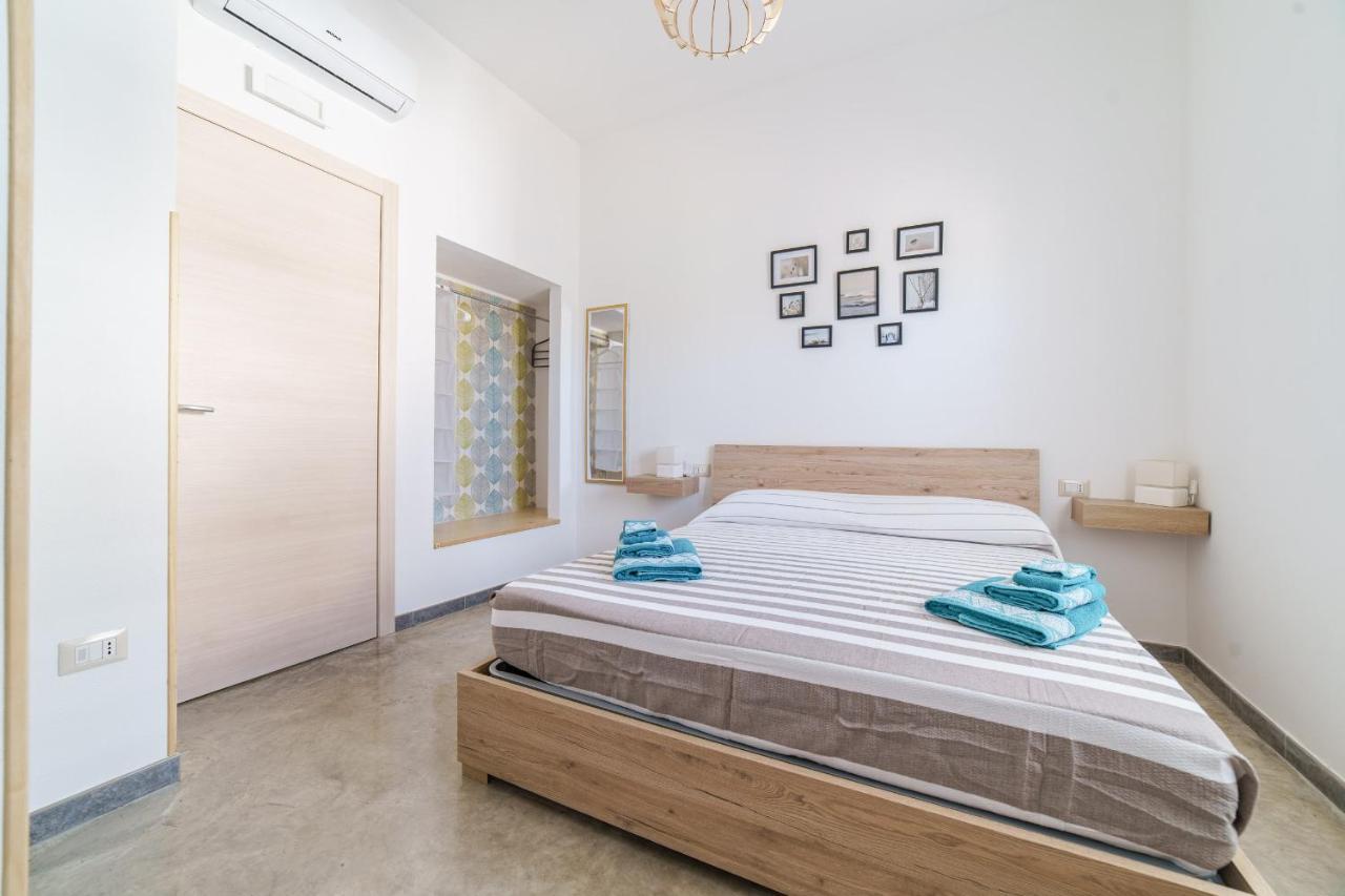 40° Parallelo Guest House Riola Sardo Eksteriør bilde